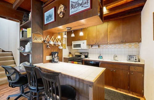 Olympic Valley Condo | 88 m² Condo ∙ 2 bedrooms ∙ 8 guests
