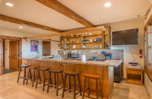 Truckee House | 9.BRM/11.BATH Villa, panoramic view, steam room, sauna, hot tub