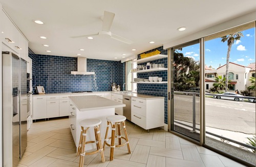 Village of La Jolla Condo | 9000 a month, special thru Dec.We only rent monthly.Prime Front Row Ocean View!