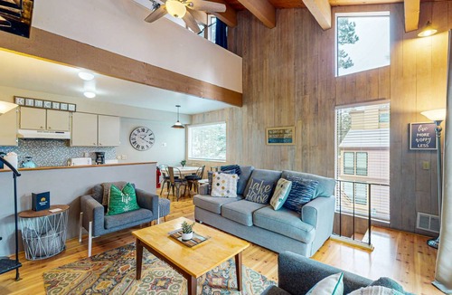 Kings Beach Condo | 91 m² Condo ∙ 1 bedroom ∙ 6 guests