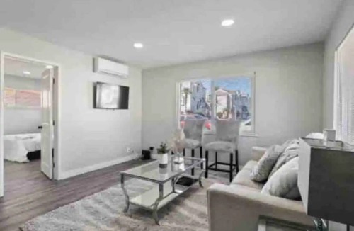 Port Hueneme Apartment | 93 m² Apartment ∙ 1 bedroom ∙ 4 guests