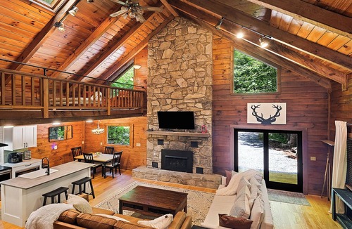 Maggie Valley Cabin | A peaceful retreat with a melody all it's own.come experience Maggie's Song!