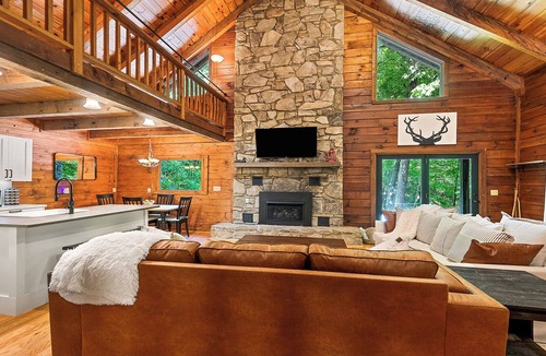Maggie Valley Cabin | A peaceful retreat with a melody all it's own.come experience Maggie's Song!