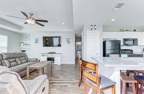 Gilchrist House | A Quietude is a lovely home, 3 bedrooms and 2 full bathrooms that sleeps 7.