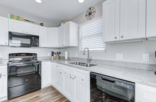 Gilchrist House | A Quietude is a lovely home, 3 bedrooms and 2 full bathrooms that sleeps 7.