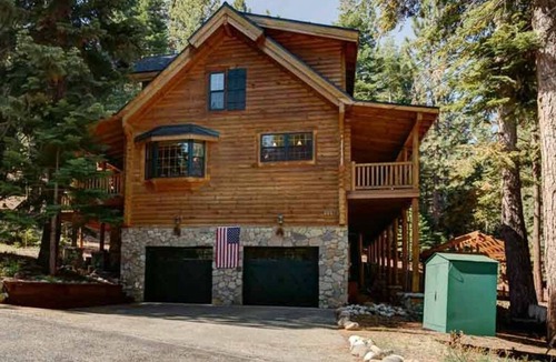 Pioneer Trail House | A True Tahoe Log Home-Surrounded By Forest, hot tub, privacy, great location.