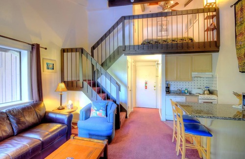 Yosemite West Condo | (A207) Loft Condominiums