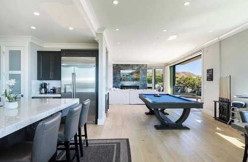 Bodega Bay House | Above Par: Spa, Coastal Views, Pool table, Walking Distance To Beach