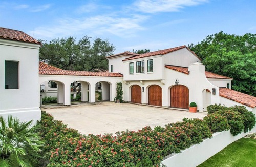 The Ravine House | Above Splendor l 5 Bedrooms l Pool & Spa l Pickleball I Services