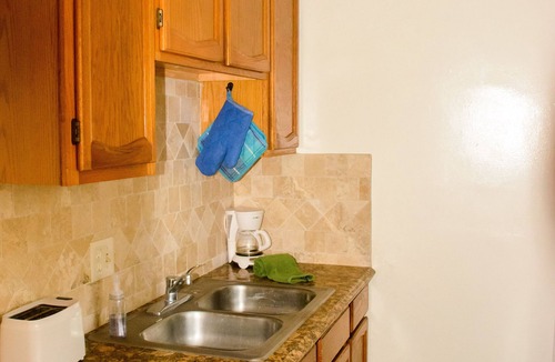 South Mission Beach Apartment | Adorable South Mission Studio-Steps to Ocean & Bay, Walk 5min to Belmont Park2
