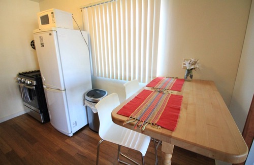 South Mission Beach Apartment | Adorable South Mission Studio-Steps to Ocean & Bay, Walk 5min To Belmont Park8