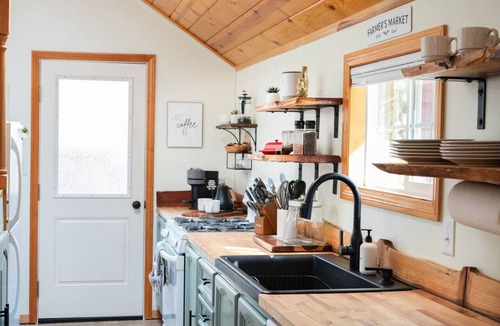 Wrightwood Cabin | Aery Pines|1 Block to Village, Pets OK, EV Charge