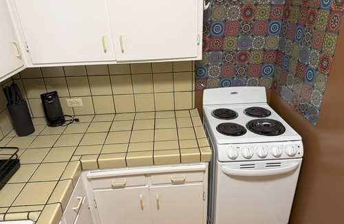 Half Moon Bay House | Affordable Ground Floor Unit In The Heart Of HMB Downtown: Former Mayor's House