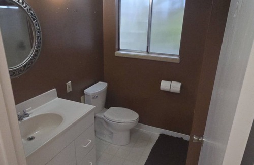 Half Moon Bay House | Affordable Ground Floor Unit In The Heart Of HMB Downtown: Former Mayor's House