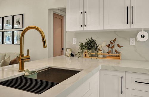 Miami Springs House | Airport Casita Remodeled 2026 Entire house & backyard 2-Min Walk to IHOP