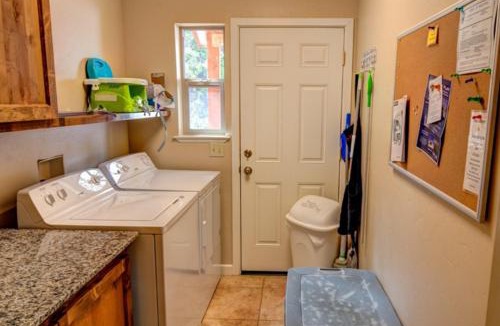 Yosemite West House | Alpine Aerie