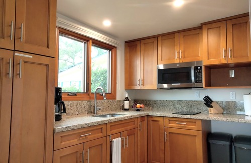 Cielito House | Amazing Ocean/Coastline/Mountain views. Pvt. 1-Bdrm Guest Home w/Patio, Hot Tub