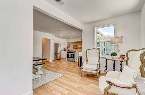 Ocean Cay House | "Amelia On My Mind" Beach house with backyard and screened porch - sleeps 8