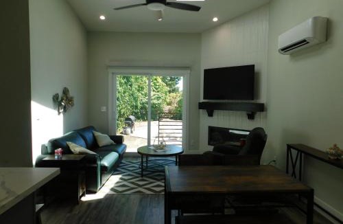 San Ramon Apartment | Angies Oasis