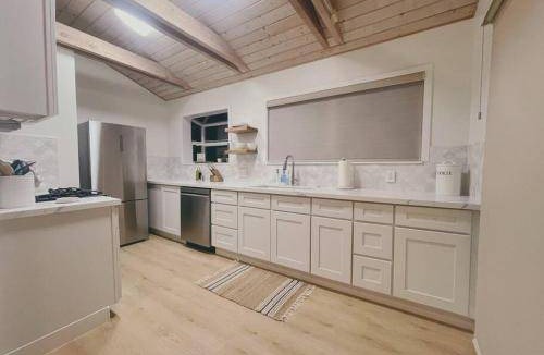 Summerland Apartment | Apartment ∙ 1 bedroom ∙ 4 guests
