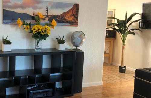East Palo Alto Apartment | Apartment close to Tech Giants, fast internet