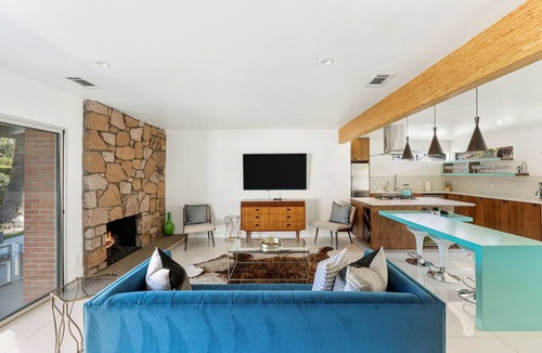Tahquitz River Estates House | Aquatini Mid-Century Modern Luxury Retreat - Last Minute Specials!