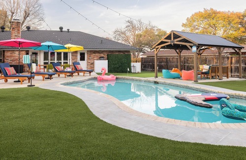 North San Antonio - SAT House | Arcade + Movie Theater + Pool Oasis + Near Airport