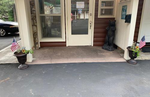 Glencoe Hotel | Arnold Meadowmont Lodge