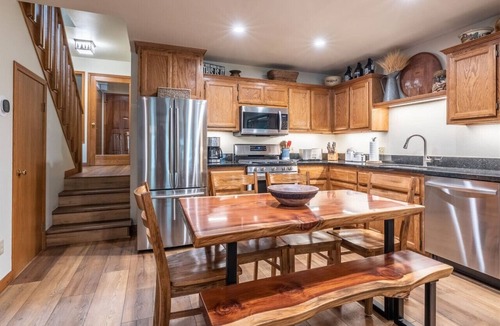 June Lake Condo | Aspen Meadows 10 -Beautifully Furnished