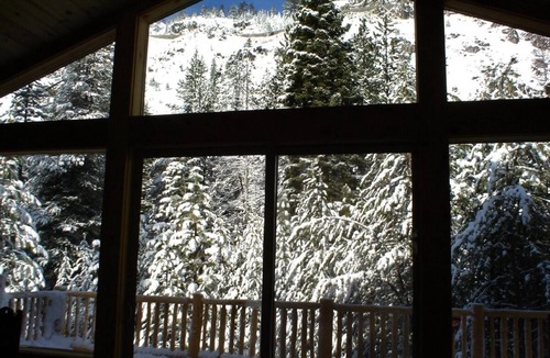 Christmas Valley Cabin | At Home in the Mountains , 7 bdrms 5 baths, Hot tub, Sauna, Steam rm & more