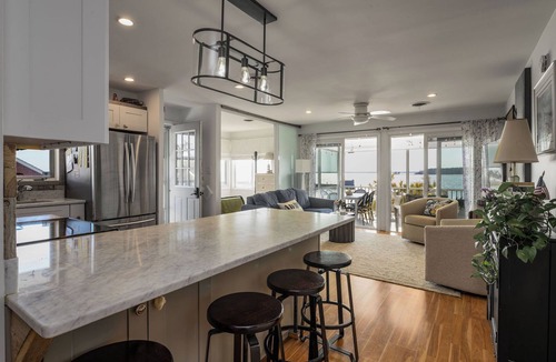 Dewey Beach Condo | Available 2 night Fall Bayfront beach Getaway & parking sleeps 8