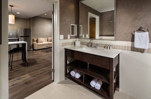 Pico-Union Hotel | Aventura Hotel