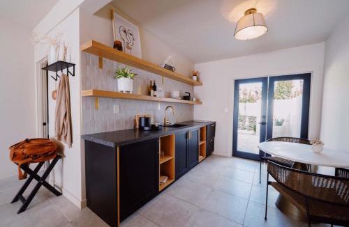 Tahquitz River Estates Hotel | Azure Sky Hotel - Adults Only