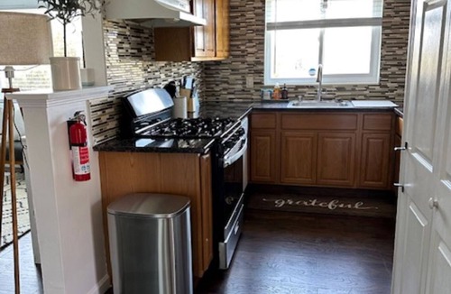 Hayward Condo | Bay Area Bliss: Cozy Family Condo in the Heart of Hayward Hills Close to CSUEB.