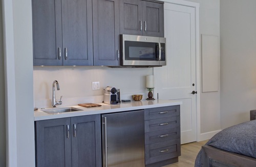 Toro Canyon Apartment | Beach front Sea Loft in Santa Barbara. Weekly discounts. Best beach sunsets!