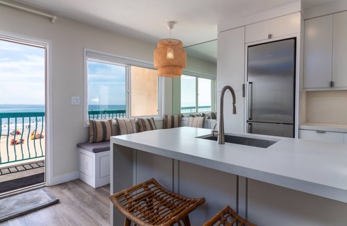 Carpinteria Condo | Beachfront 2BR Condo in Sunny Carpinteria