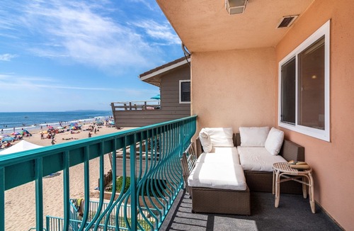 Carpinteria Condo | Beachfront 2BR Condo in Sunny Carpinteria