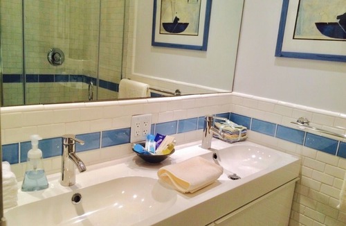 Alamitos Beach Condo | Beachfront Condo - Walk to Restaurants & Attractions