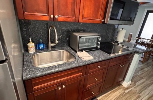 Hollywood Apartment | Beachfront with Private Pool ~ 1 Bedroom w/King Bed & FREE PARKING at the Beach