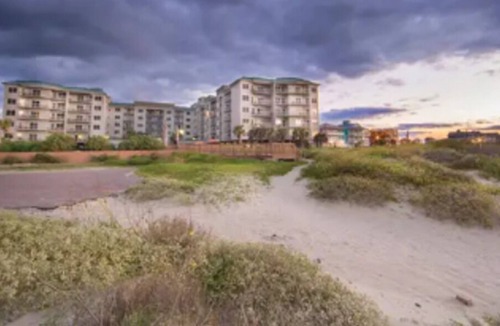 Galveston Resort | Beachside Stays at Galveston Beach Resort - Galveston, TX