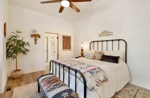 Upper Moonridge House | BearVenidos #2051 by Big Bear Vacations