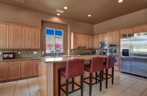 La Quinta House | Beautiful 5 Bedroom Vacation Retreat Home LQ113 LIC#110300