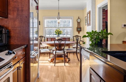 Post Mills House | Beautiful & Charming 3bedroom house with WiFi & Air Conditioning on NH/VT Border
