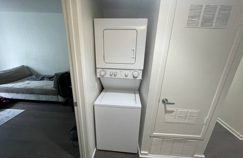 Castro Valley Condo | Beautiful condo located minutes from downtown Hayward.