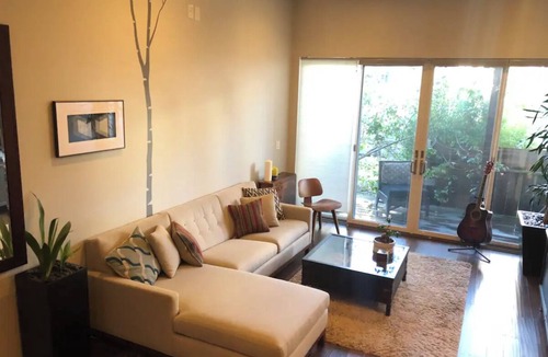 Eureka Valley Cottage | Beautiful Cottage, hot tub, in great neighborhood