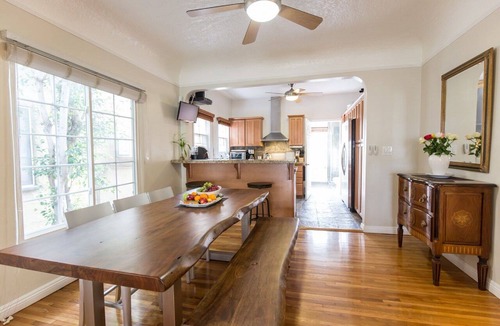 Norma Triangle Apartment | Beautiful Duplex In West Hollywood!