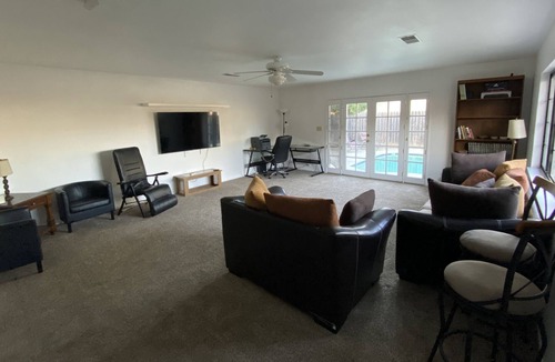 Citrus Heights House | Beautiful Family Home Centrally Located in Sacramento - New To VRBO