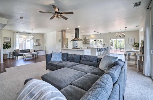 Hemet House | Beautiful Hemet Home Large Patio and Mtn Views!