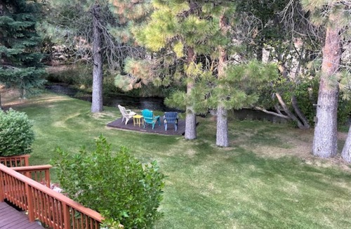 Shasta County Cabin | Beautiful home minutes to Mt. Lassen, hunting, Pacific Crest Trail and fishing