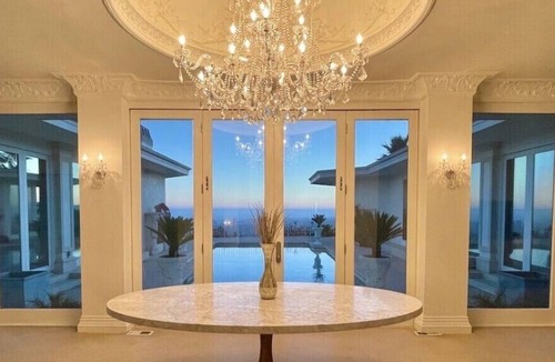 The Flats House | Beautiful Private Estate in Beverly Hills